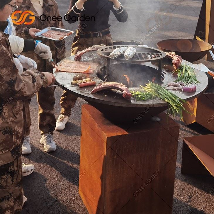 Outdoor Tank-type Corten Steel Barbecue Grill Portable Corten Barbecue Grill
